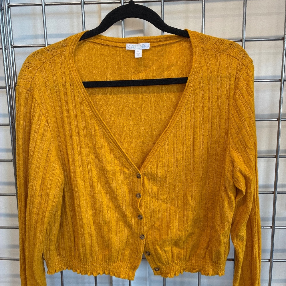 Abound cropped top.